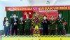 Lãnh đạo phường Quảng Thuận tặng hoa chúc mừng Đại hội đại biểu Hội CCB phường Quảng Thuận lần thứ VII