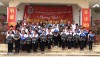 Ông Bùi Văn Tự - Chủ tịch HĐQT tập đoàn T&G Hà Nội và hệ thống các trường Cao đẳng của tập đoàn trao gần 400 suất quà cho các em học sinh của trường