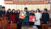 Đồng chí Trưởng Ban Tổ chức Thị ủy thăm, tặng quà tết cho gia đình ông Nguyễn Tiến Lợi