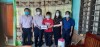 Công đoàn Ngân hàng CSXH thị xã Ba Đồn tặng máy tính cho em Nguyễn Tiến Đạt.