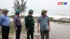 Đồng chí Chủ tịch UBND thị xã Ba Đồn kiểm tra công tác phòng chống bão số 6 tại phường Quảng Phúc.