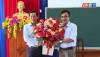 Đồng chí Phó Chủ tịch UBND thị xã Ba Đồn thăm, động viên Hội đồng thi tại trường THPT Lê Lợi