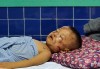 Cháu bé đang được điều trị tại Bệnh viện Hữu nghị Việt Nam - Cu Ba Đồng Hới.