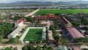 Toàn cảnh Trường tiểu học Quảng Phong nhìn từ trên cao.