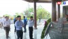 Lãnh đạo Thị xã Ba Đồn viếng Nhà Bia tưởng niệm và mộ Đại Tướng Võ Nguyên Giáp. 