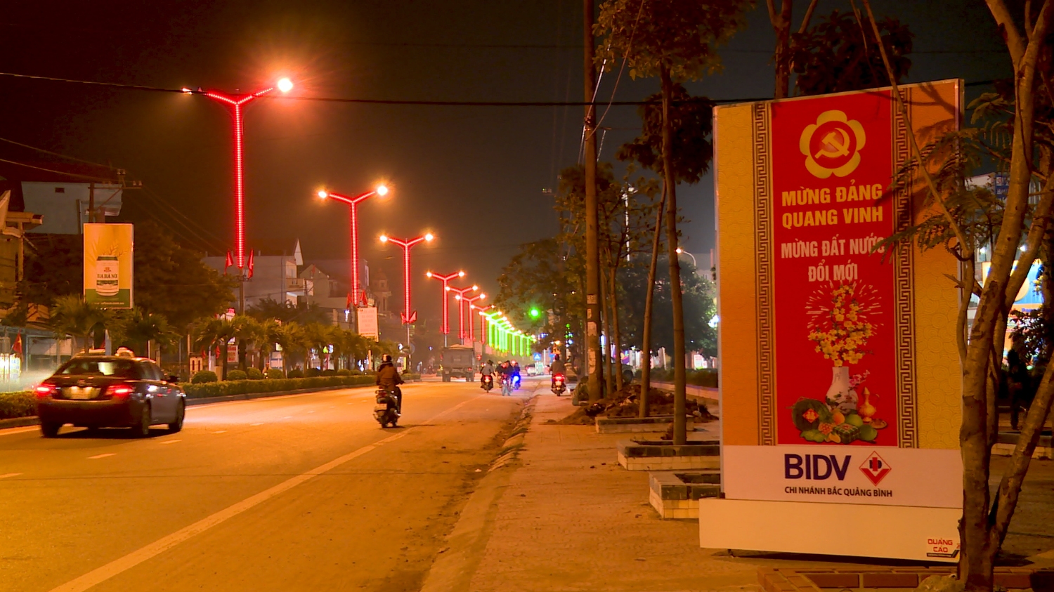 Đường phố về đêm ở thị xã Ba Đồn