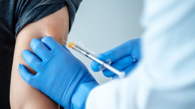 Thị xã Ba Đồn: Triển khai Chiến dịch tiêm chủng vắc xin phòng COVID-19  mũi nhắc lại năm 2022.