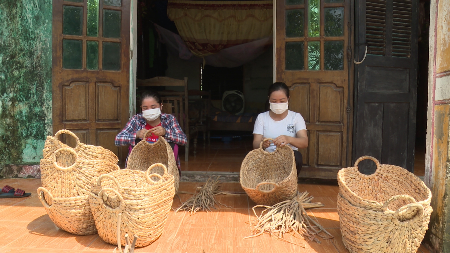 Nghề đan bèo lục bình tại thị xã Ba Đồn