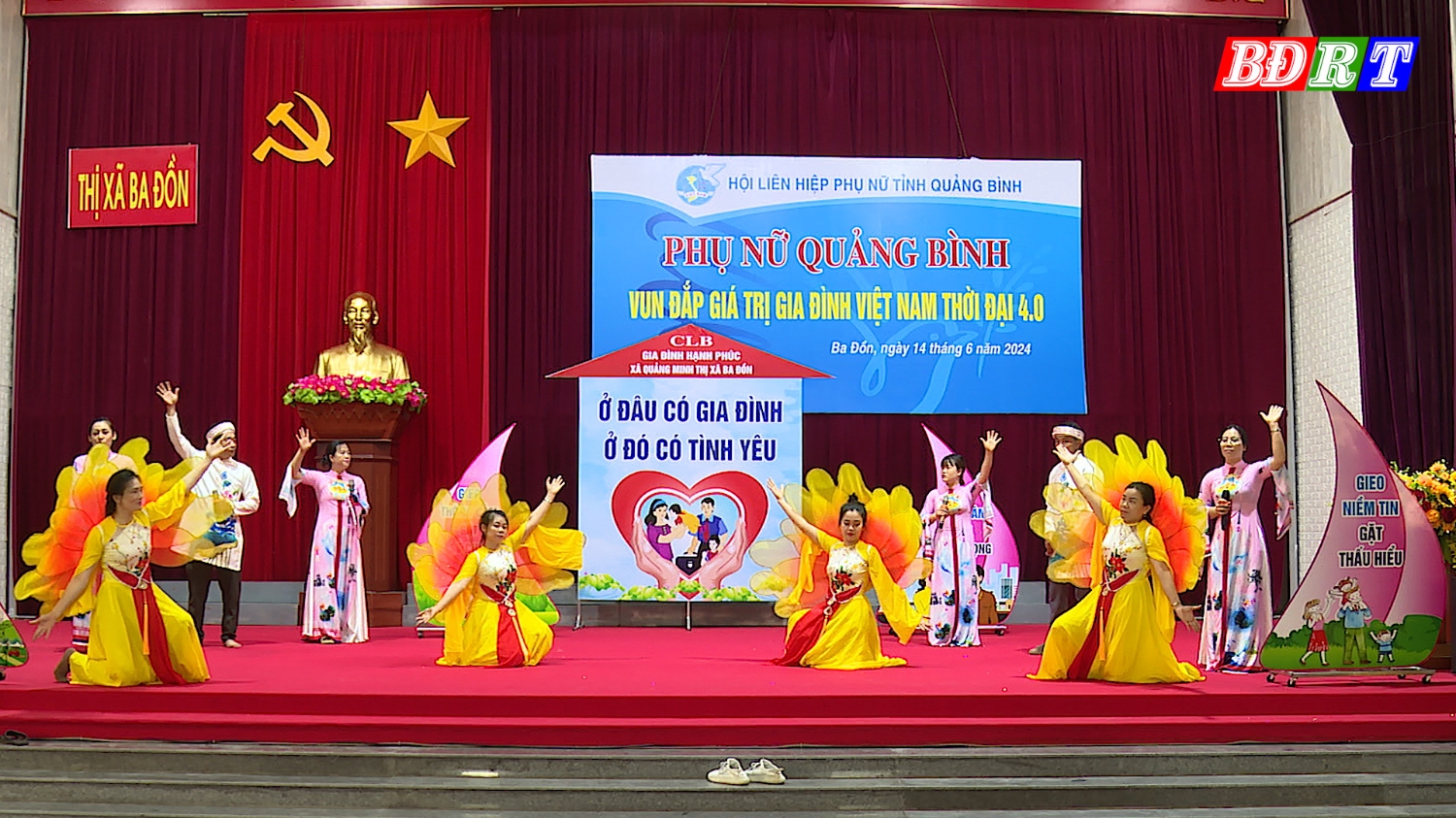 CLB gia đình hạnh phúc xã Quảng Minh, thị xã Ba Đồn thường xuyên tổ chức tập luyện, giao lưu, gắn kết các gia đình thành viên