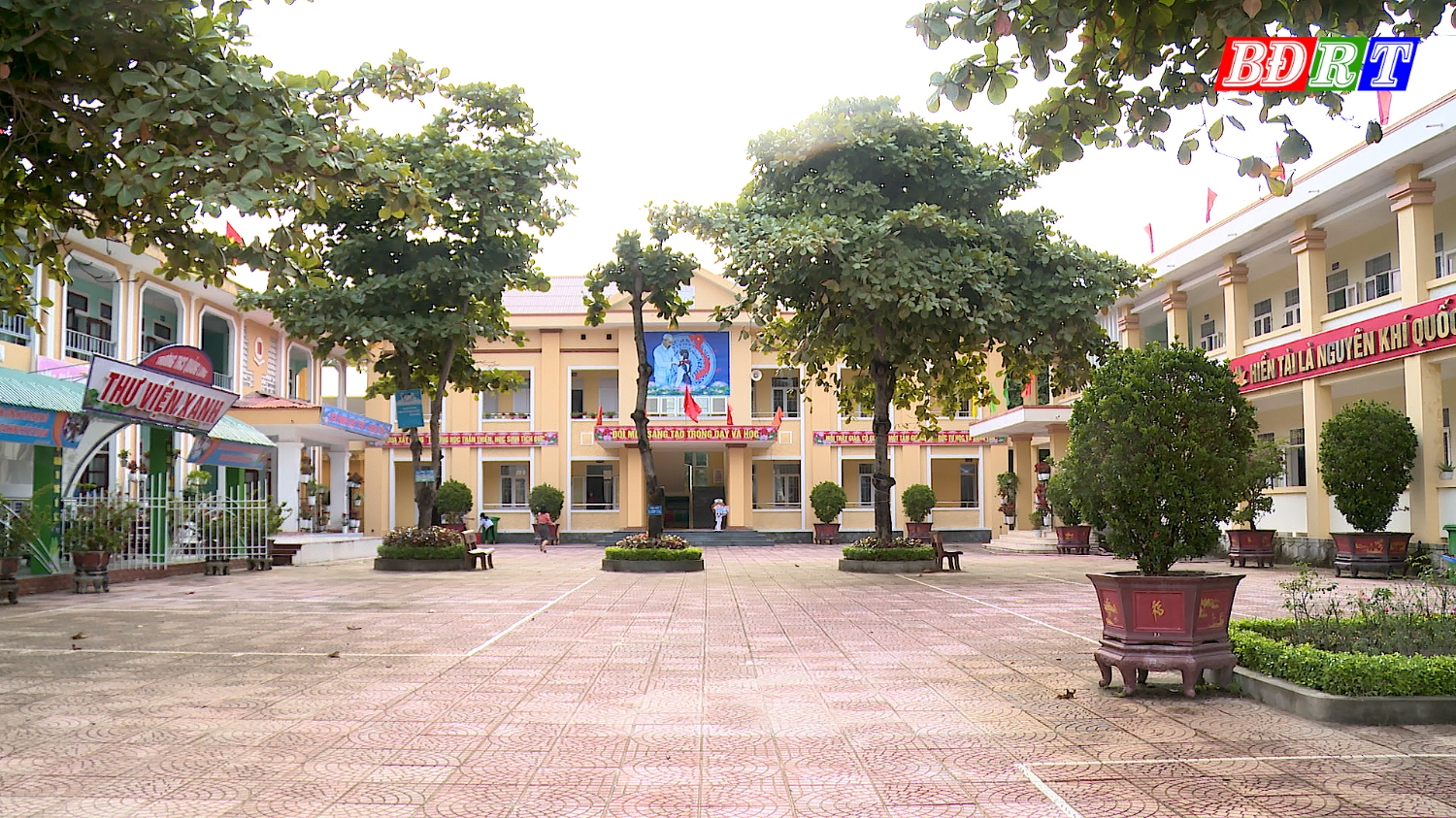 Trường THCS Quảng Long (1)
