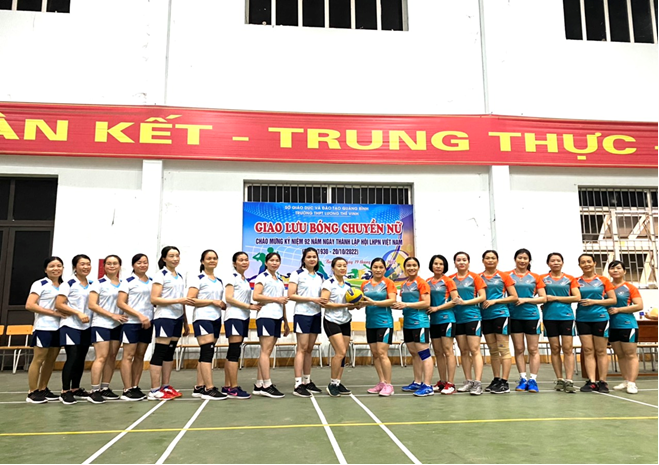 Công Đoàn Trường THPT Lương Thế Vinh Giao lưu bóng chuyền với Công đoàn Trường THPT Trần Phú.