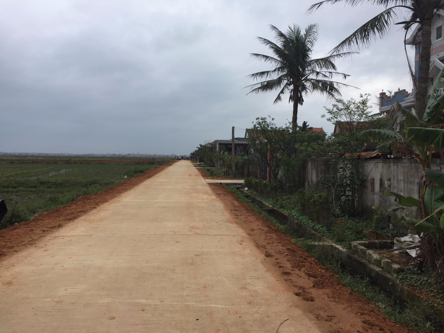 Một con đường mới hoàn thành ở xã Quảng Văn