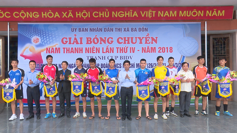 Thị xã Ba Đồn khai mạc vòng chung kết giải bóng chuyền nam thanh niên lần thứ IV năm 2018 tranh cúp BIDV.