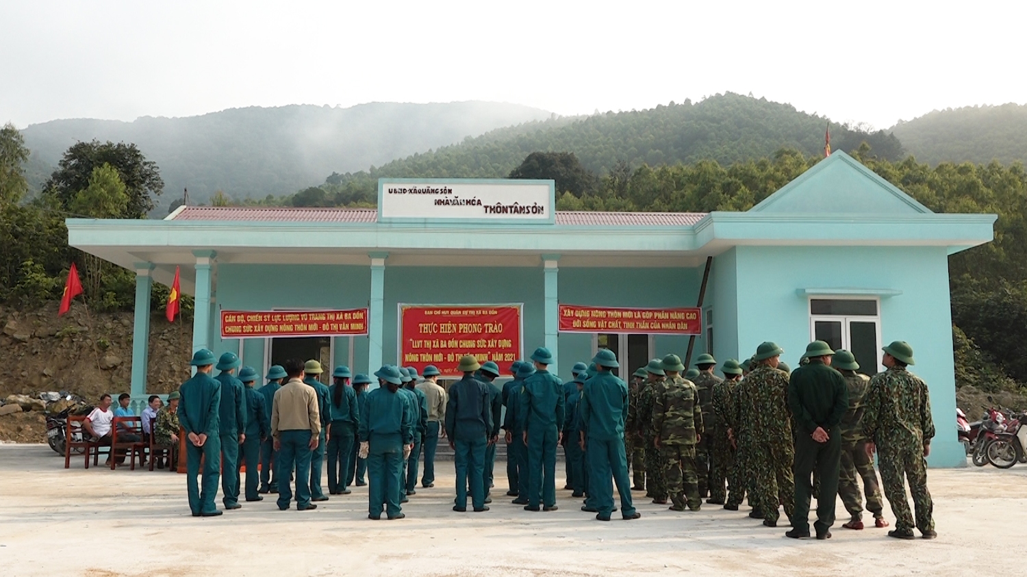 Ban Chỉ huy Quân sự thị xã Ba Đồn hỗ trợ xây dựng Nông thôn mới tại xã Quảng Sơn