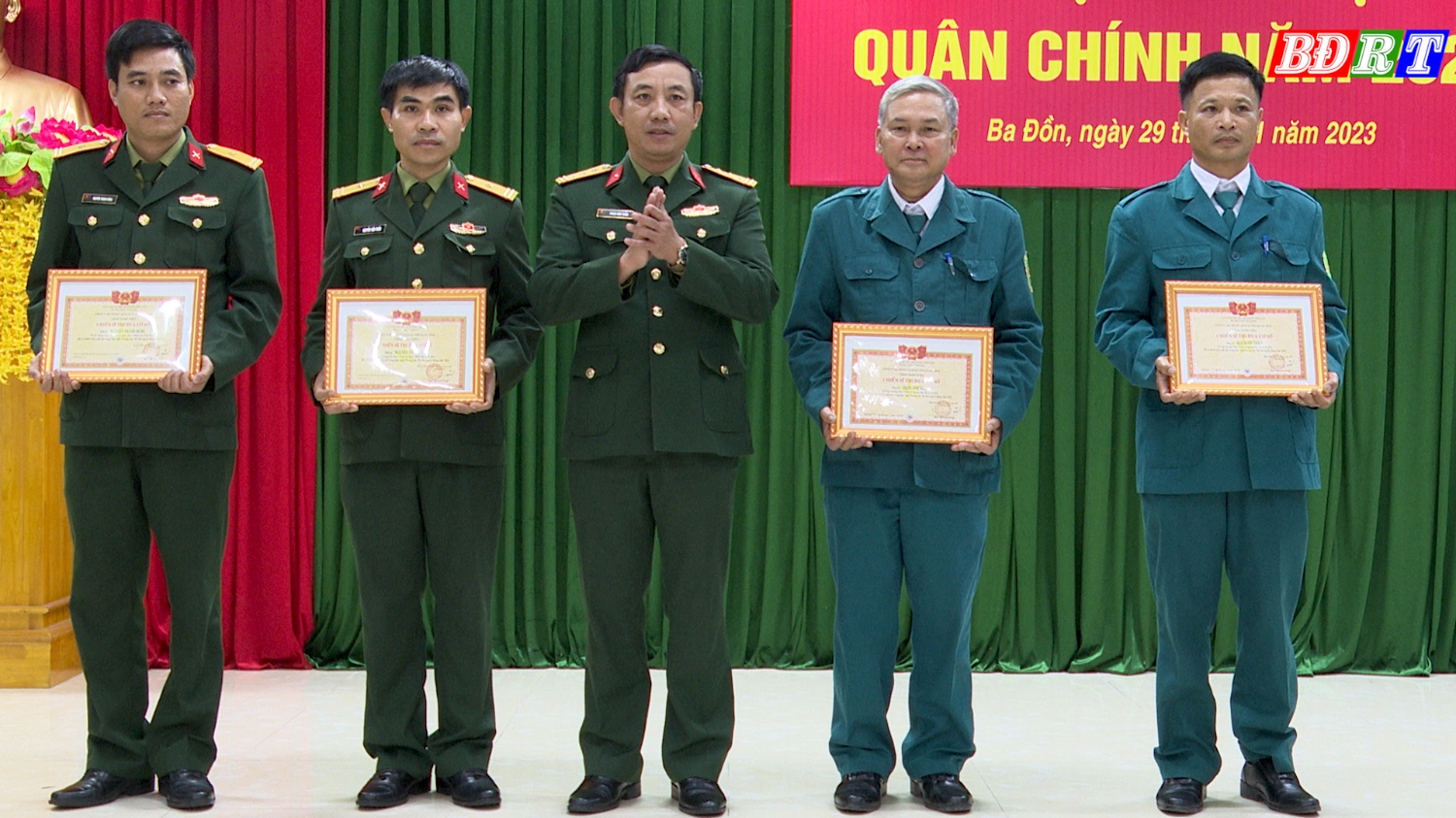 Bộ Tư lệnh Quân khu 4 tặng danh hiệu Đơn vị Quyết thắng cho Ban CHQS thị xã Ba Đồn, BCH Quân sự xã Quảng Hải và xã Quảng Sơn