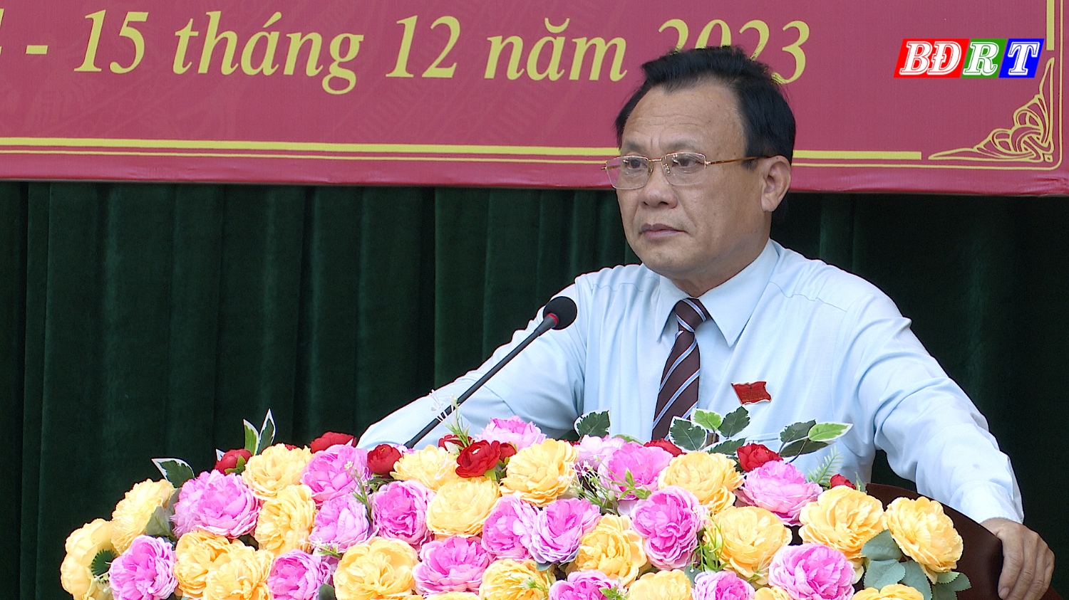Đồng chí Phạm Duy Quang –Phó Bí thư Thường trực Thị ủy –Chủ tịch HĐND thị xã khai mạc kỳ họp