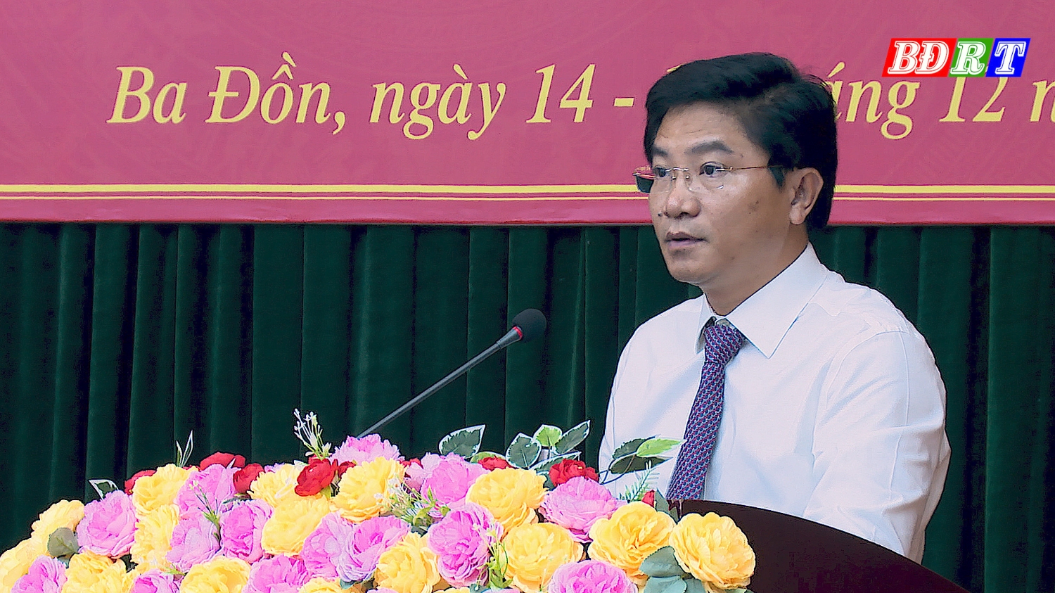 Đồng chí Trương An Ninh UVTV Tỉnh ủy Bí thư thị ủy Ba Đồn phát biểu chỉ đạo tại kỳ họp