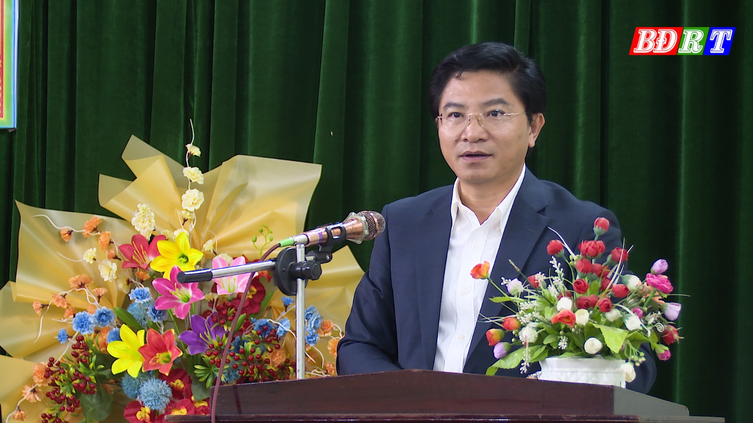 Đồng chí Trương An Nình UVTV Tỉnh ủy Bí thư Thị ủy Ba Đồn phát biểu kết luận hội nghị