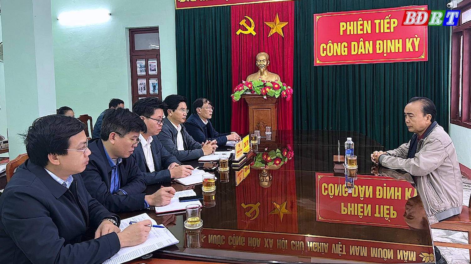 Đồng chí Trương An Ninh, UVTV Tỉnh ủy, Bí thư Thị ủy Ba Đồn tiếp công dân, đối thoại trực tiếp và xử lý những phản ánh, kiến nghị của công dân