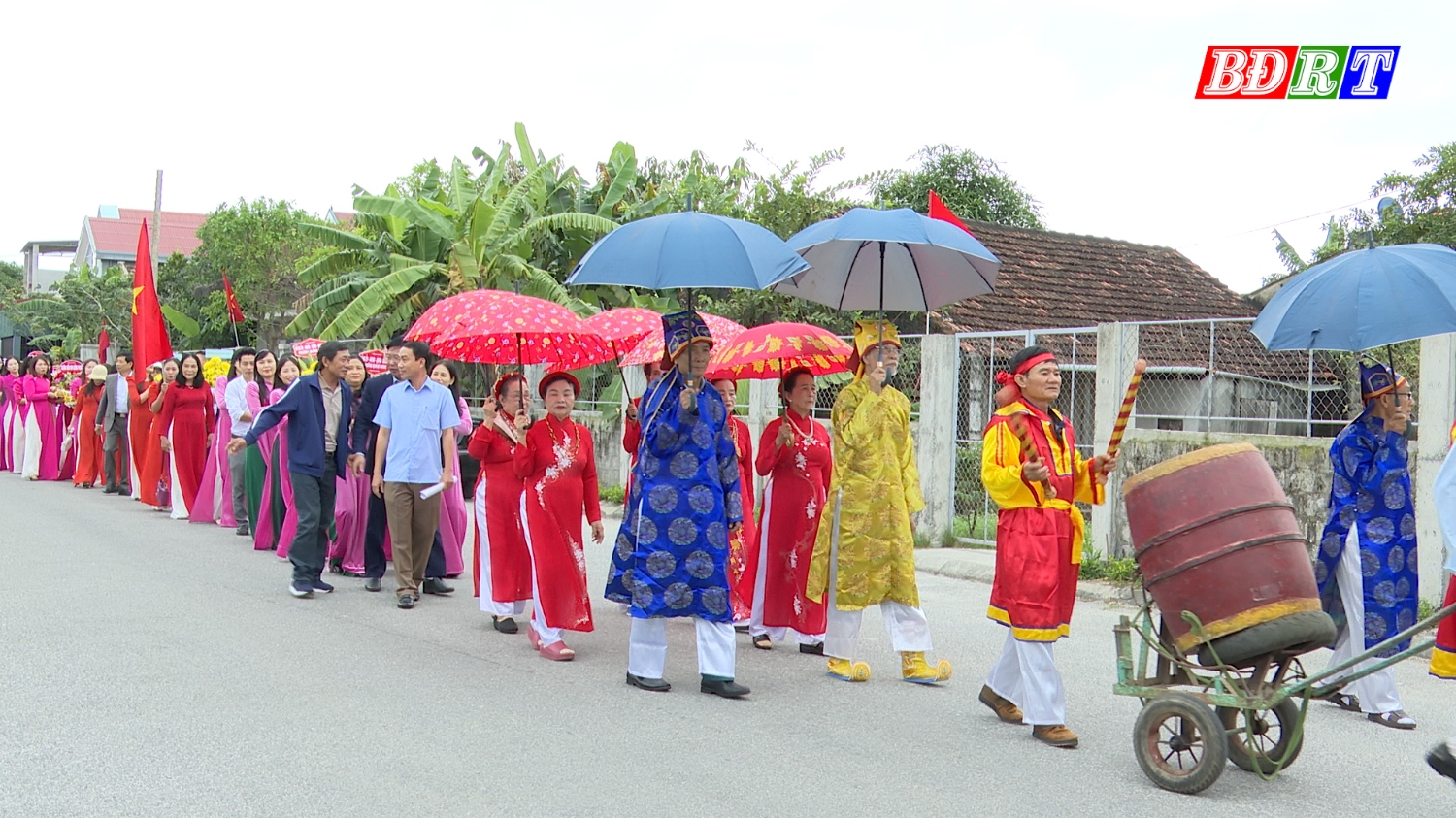 Tưng bừng Lễ hội Đình làng Lũ Phong