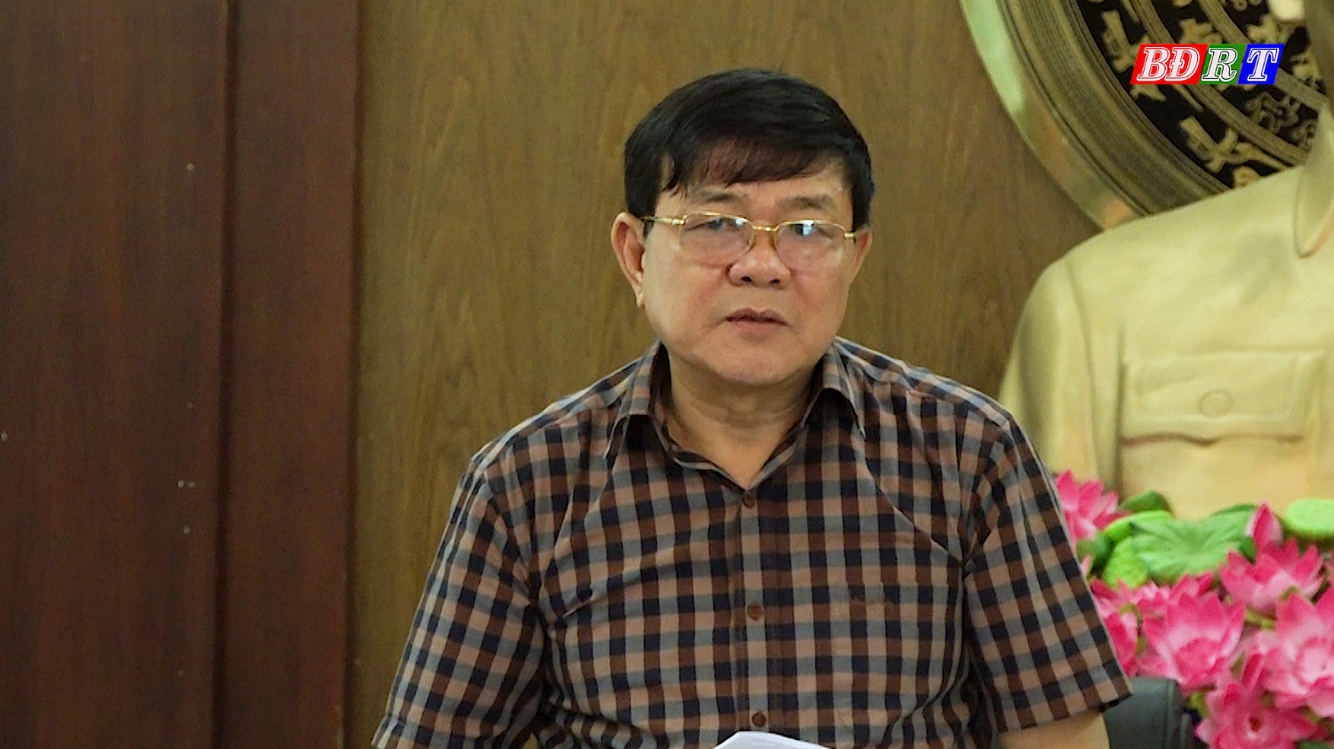 Đồng chí Chủ tịch UBND thị xã Đoàn Minh Thọ phát biểu kết luận buổi làm việc