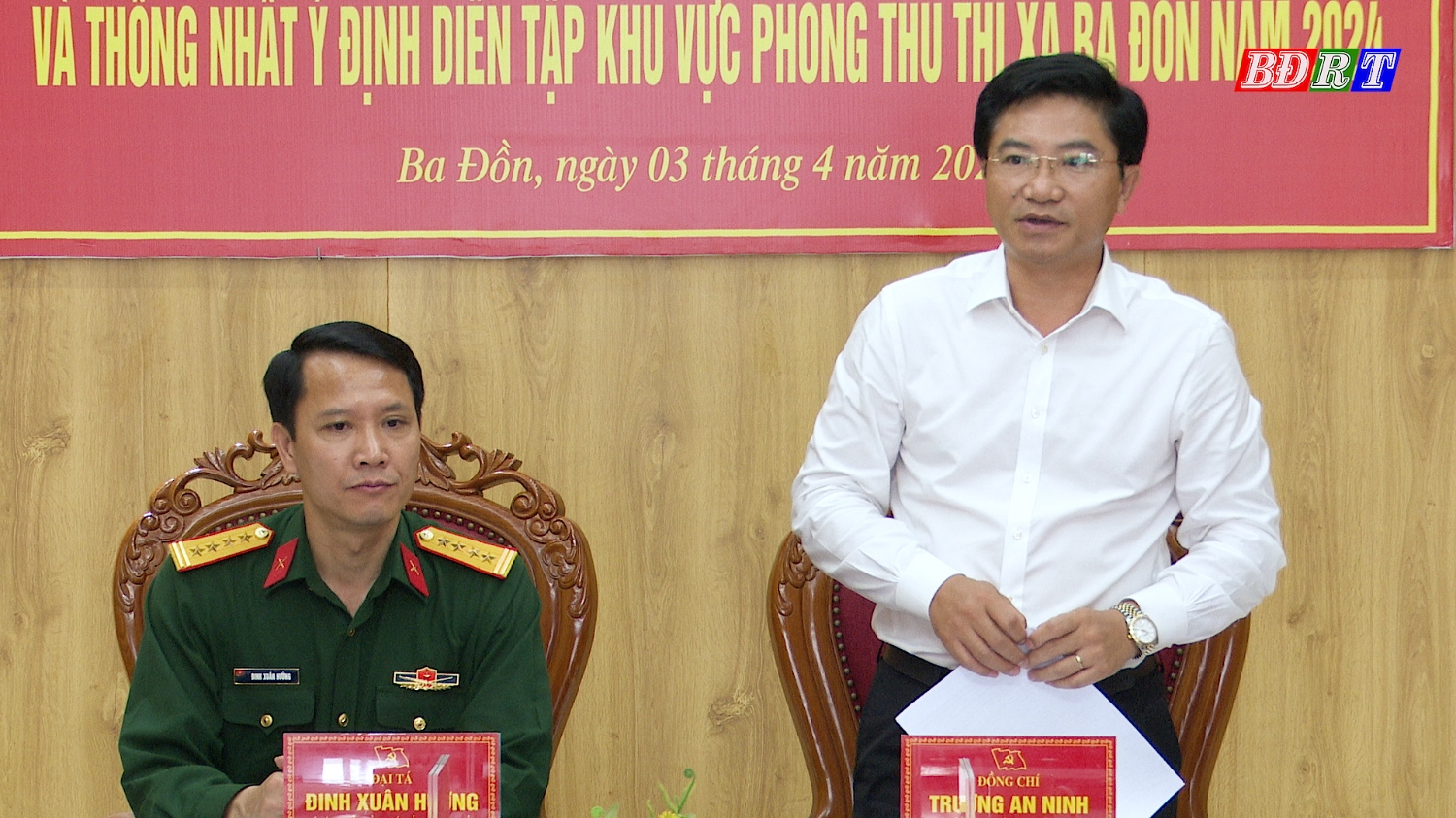 Đồng chí Bí thư Thị ủy Ba Đồn Trương An Ninh phát biểu kết luận hội nghị