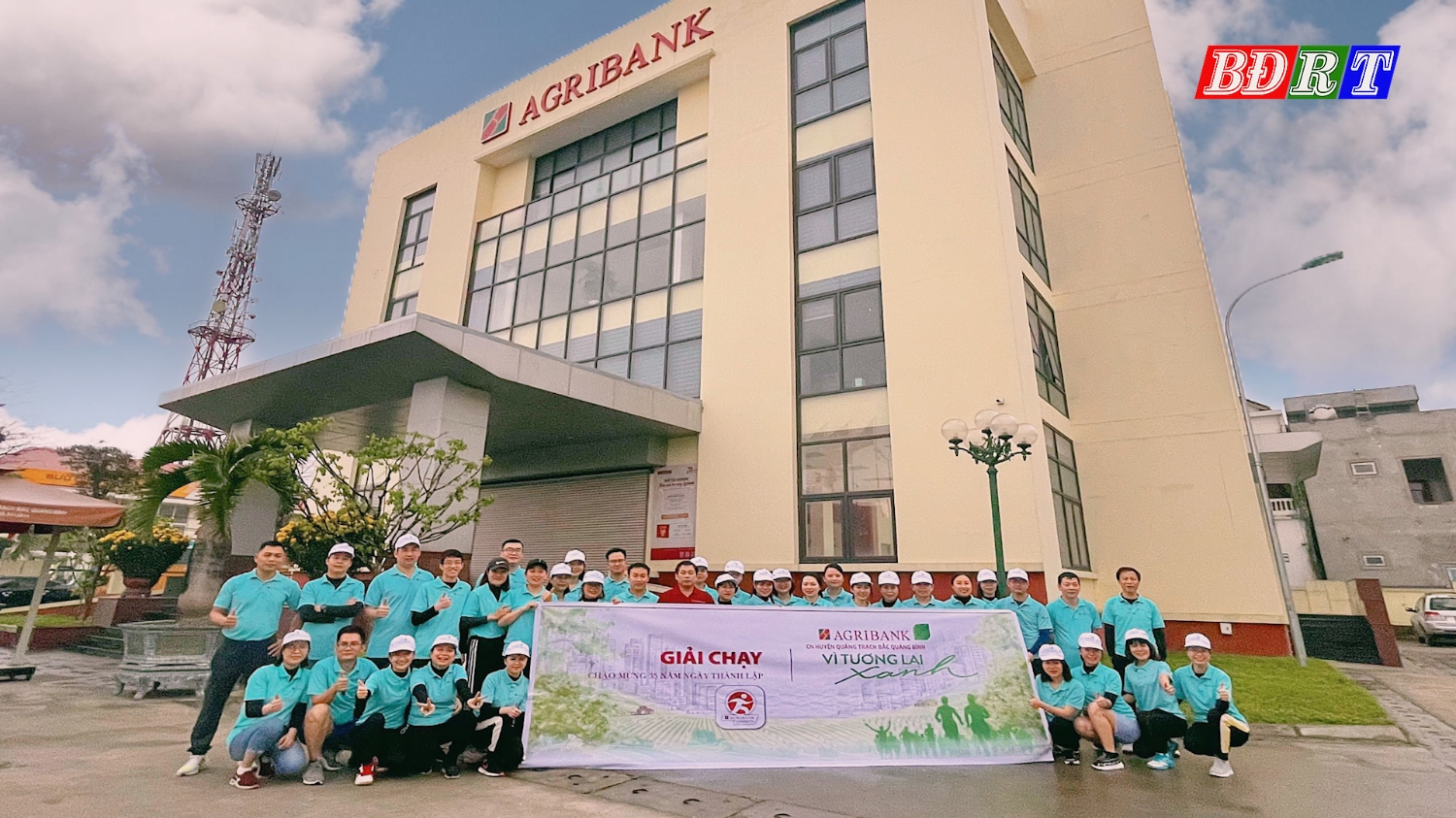 Agribank chi nhánh Quảng Trạch Bắc Quảng Bình phát động Giải chạy “Agribank Bắc Quảng Bình vì tương lai xanh”