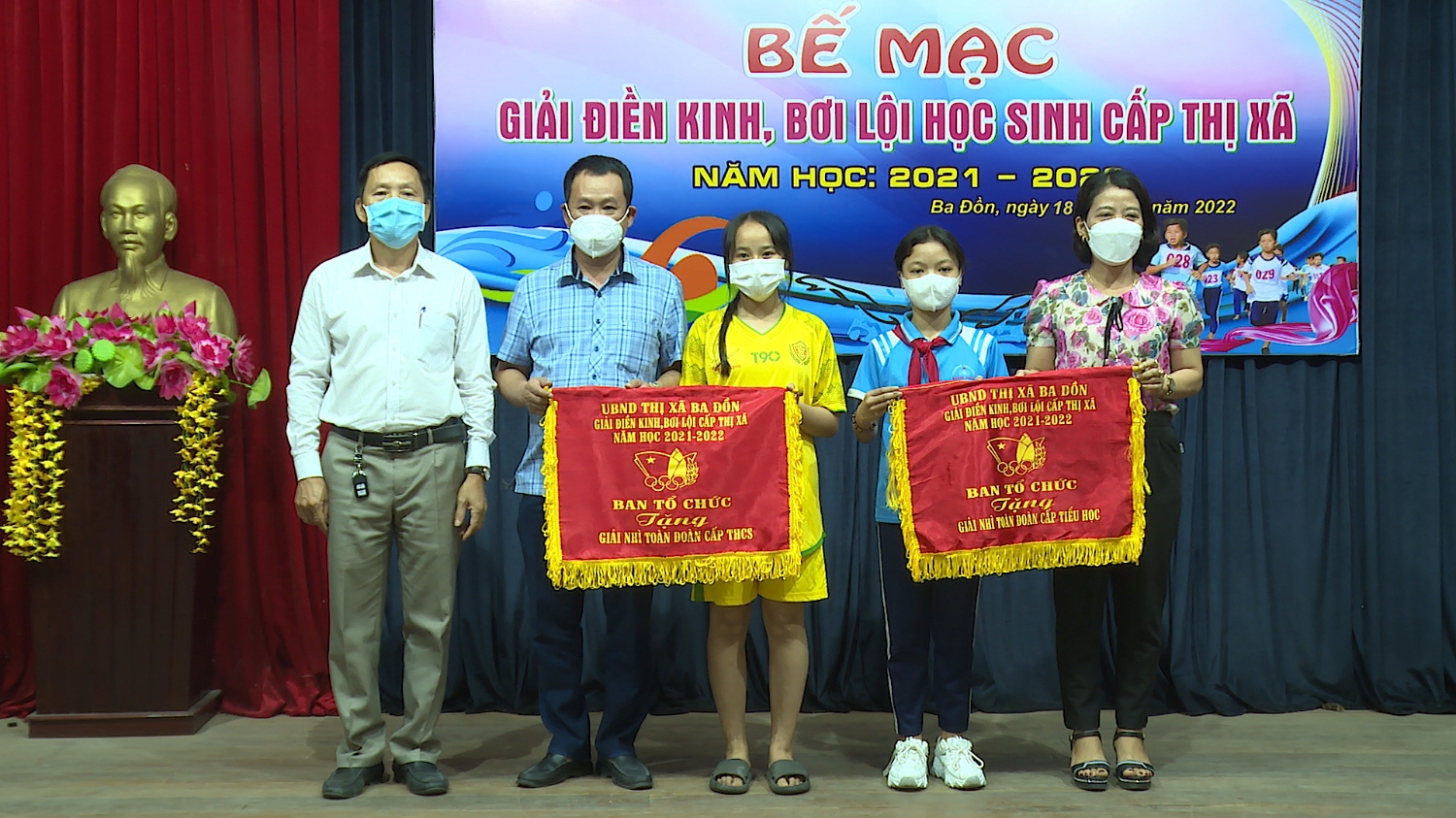 an tổ chức đã trao giải Nhì cấp THCS cho đoàn trường THCS Quảng Phúc và cấp Tiểu học cho đoàn trường TH Quảng Phong