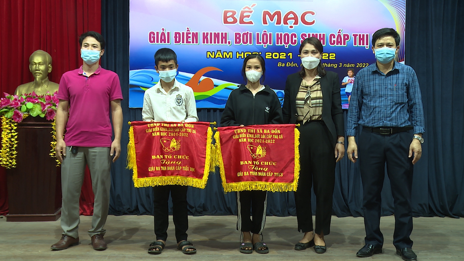 Ban tổ chức đã trao giải Ba cấp THCS cho đoàn trường THCS Quảng Sơn và cấp Tiểu học cho đoàn trường TH Quảng Tiên