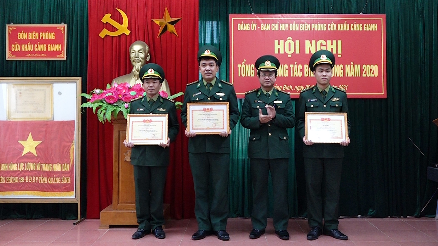 Bộ Chỉ huy Bộ đội Biên phòng tỉnh tặng danh hiệu đơn vị tiên tiến cho Đồn Biên phòng cửa khẩu Cảng Gianh