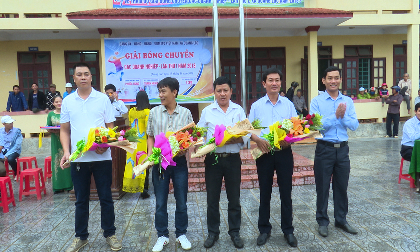 Xã Quảng Lộc tổ chức giải bóng chuyền các doanh nghiệp chào mừng ngày Doanh nhân Việt Nam