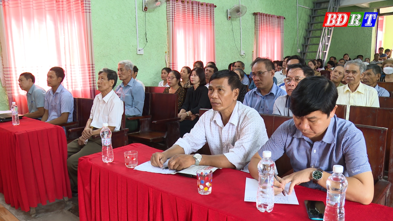 Đảng viên xã Quảng Lộc tham gia Hội nghị quán triệt và triển khai thực hiện Nghị quyết số 26