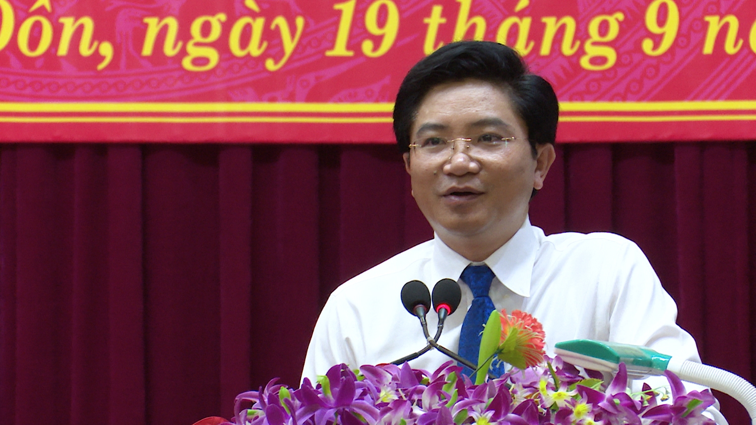 Đồng chí Trương An Ninh, Ủy viên Ban Thường vụ Tỉnh ủy, Bí thư Thị ủy Ba Đồn phát biểu chỉ đạo tại hội nghị