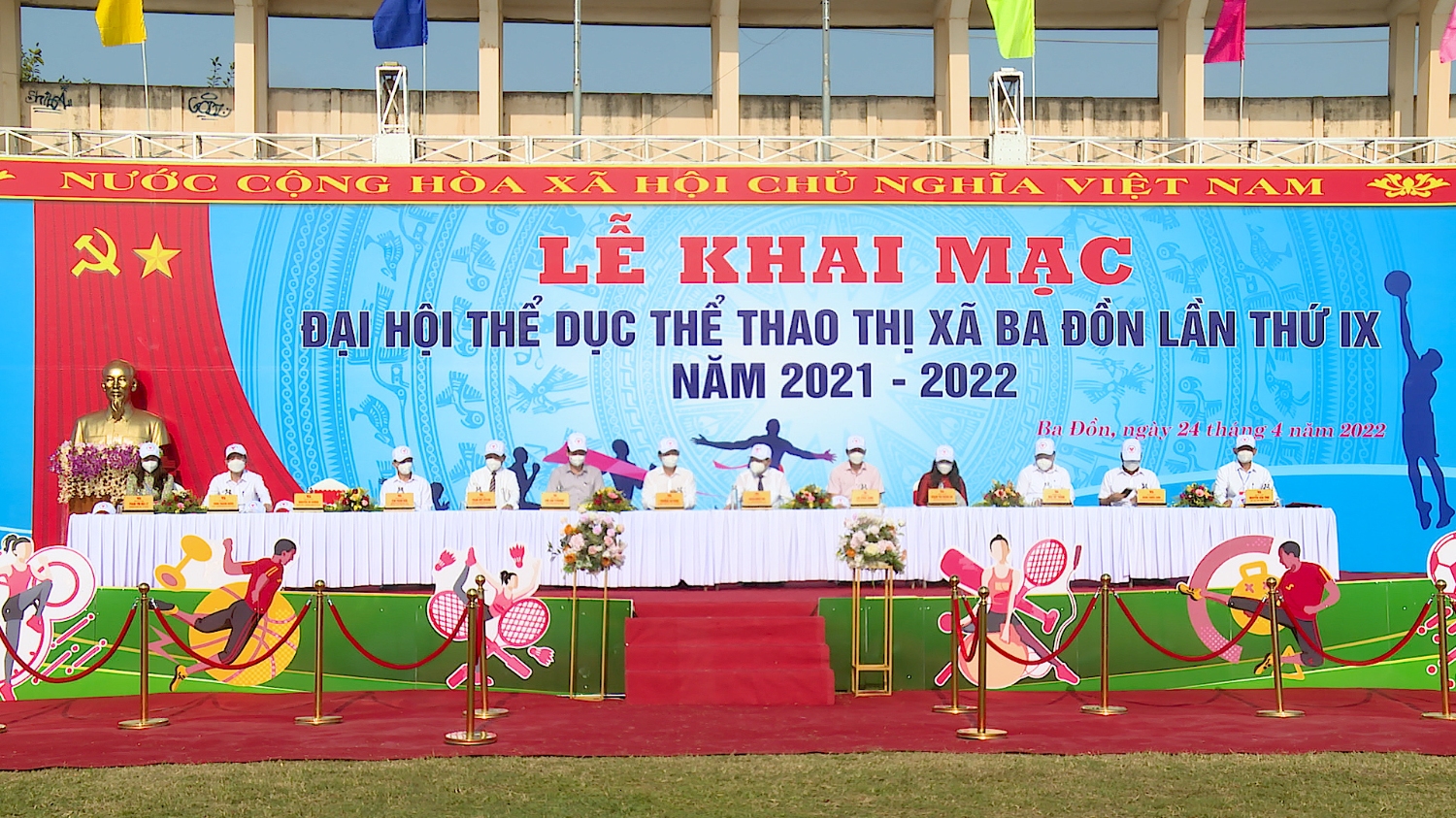 Đoàn Chủ tịch chào mừng Đại hội TDTT thị xã Ba Đồn lần thứ 9 năm 2022