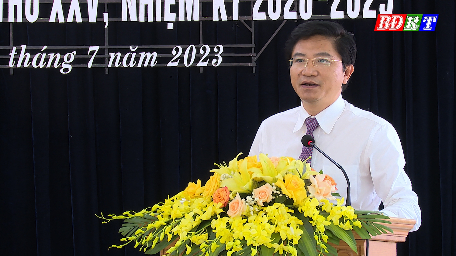 Đồng chí Bí thư Thị ủy Ba Đồn Trương An Ninh phát biểu kết luận hội nghị