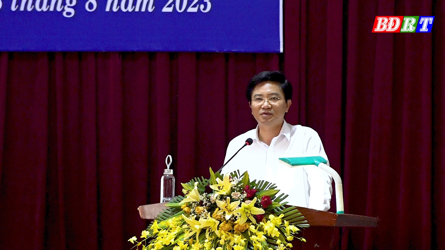 Đồng chí Bí thư Thị ủy Ba Đồn Trương An Ninh phát biểu tại hội nghị