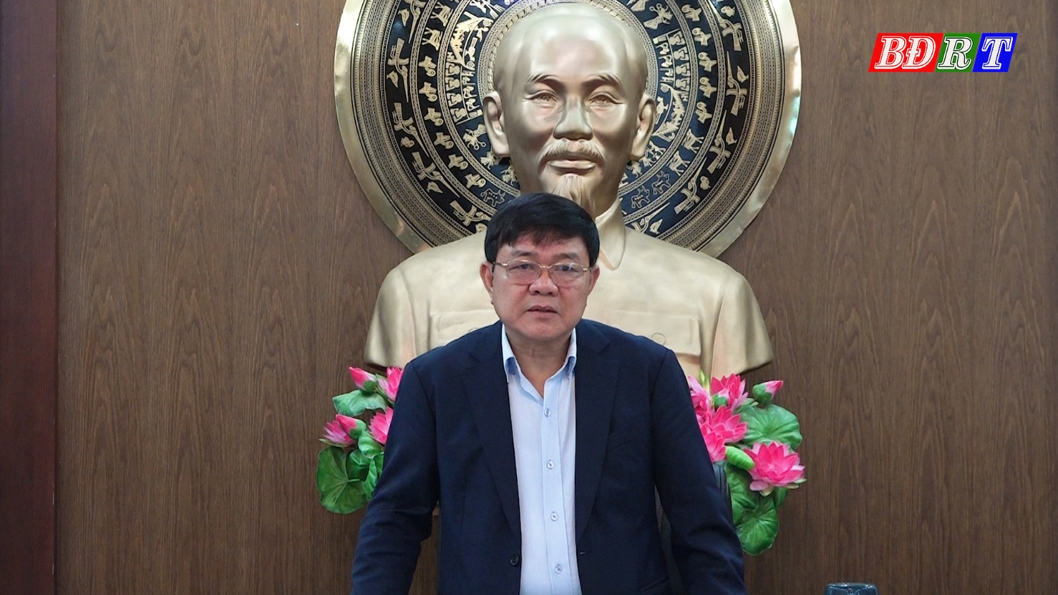 Đồng chí Chủ tịch UBND thị xã Đoàn Minh Thọ phát biểu kết luận hội nghị