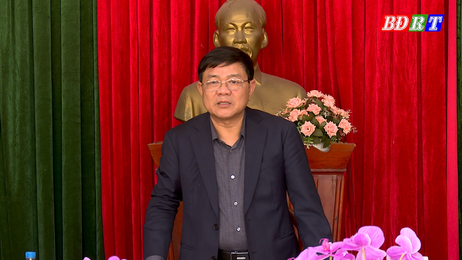Đồng chí Đoàn Minh Thọ, PBT Thị ủy, Chủ tịch UBND thị xã phát biểu kết luận tại buổi làm việc