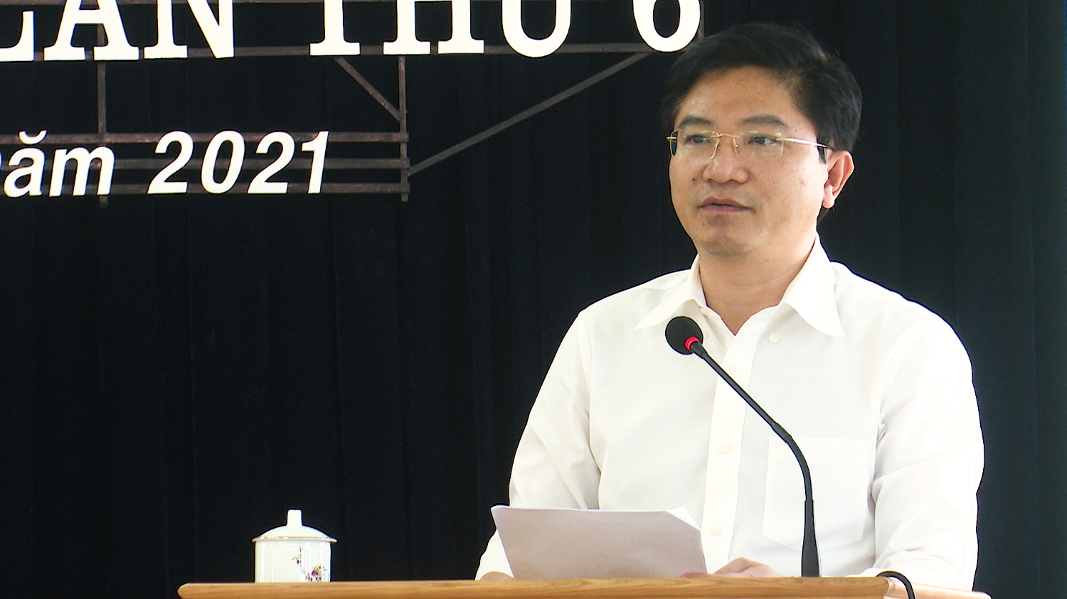 Đồng chí Trương An Ninh- UVTV Tỉnh ủy, Bí thư Thị ủy phát biểu kết luận tại Hội nghị BCH Đảng bộ thị xã Ba Đồn khóa XXV, phiên họp thường kỳ lần thứ 6
