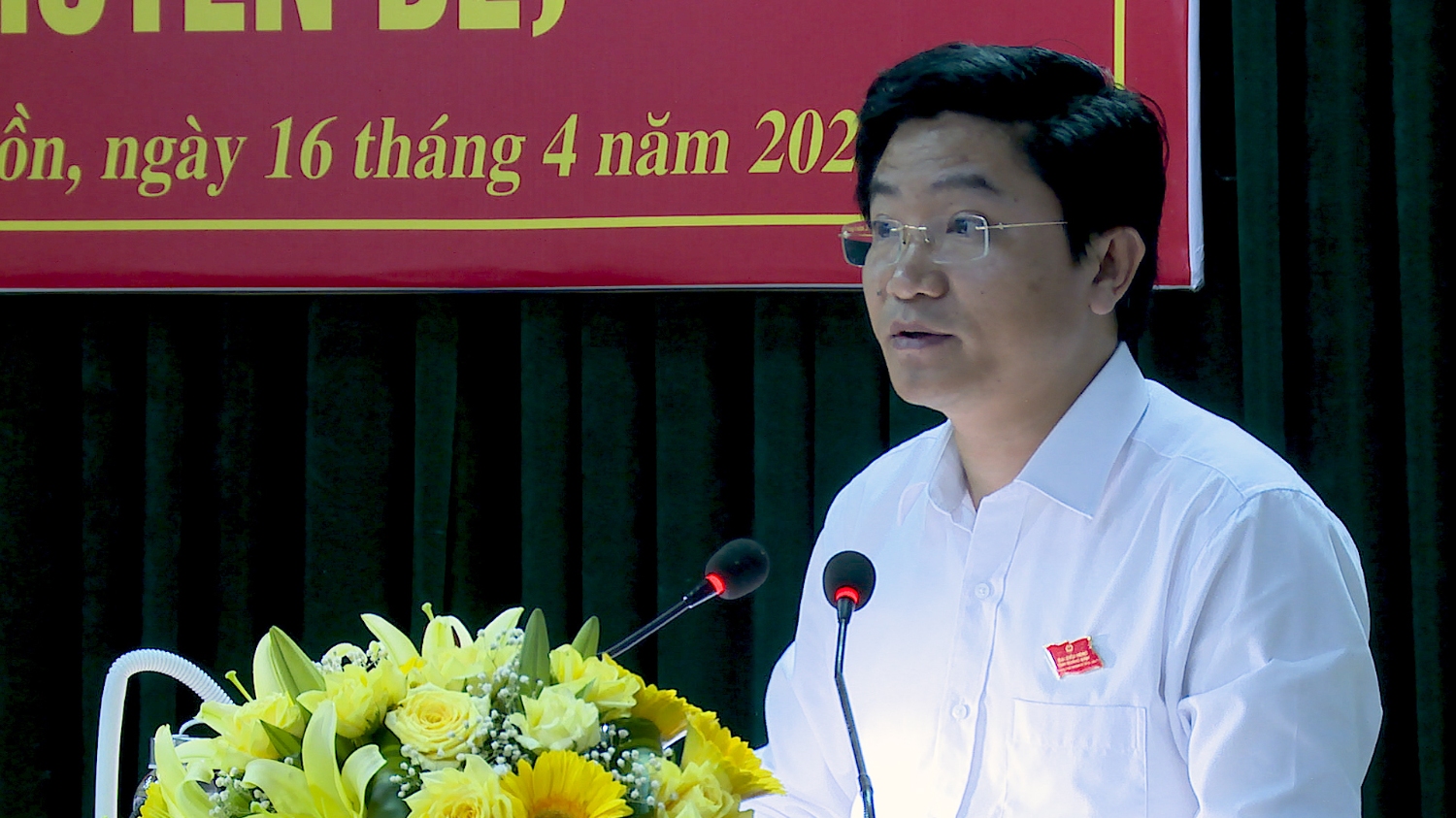 Đồng chí Trương An Ninh UVTV Tỉnh ủy Bí thư Thị ủy Phát biểu tại kỳ họp