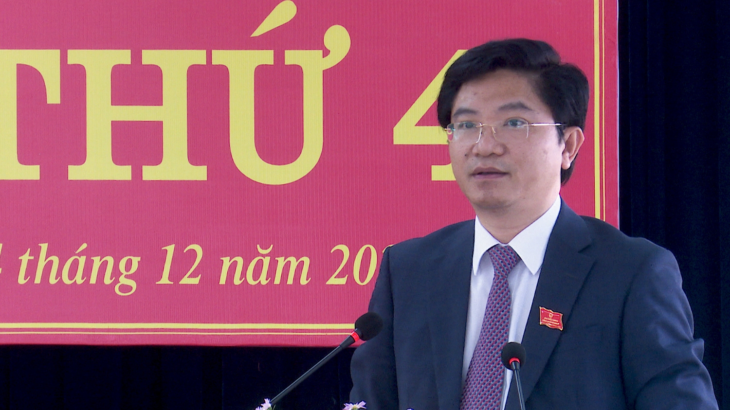 Đồng chí Trương An Ninh, UVTV Tỉnh ủy,Bí thư Thị ủy Ba Đồn phát biểu chỉ đạo tại hội nghị