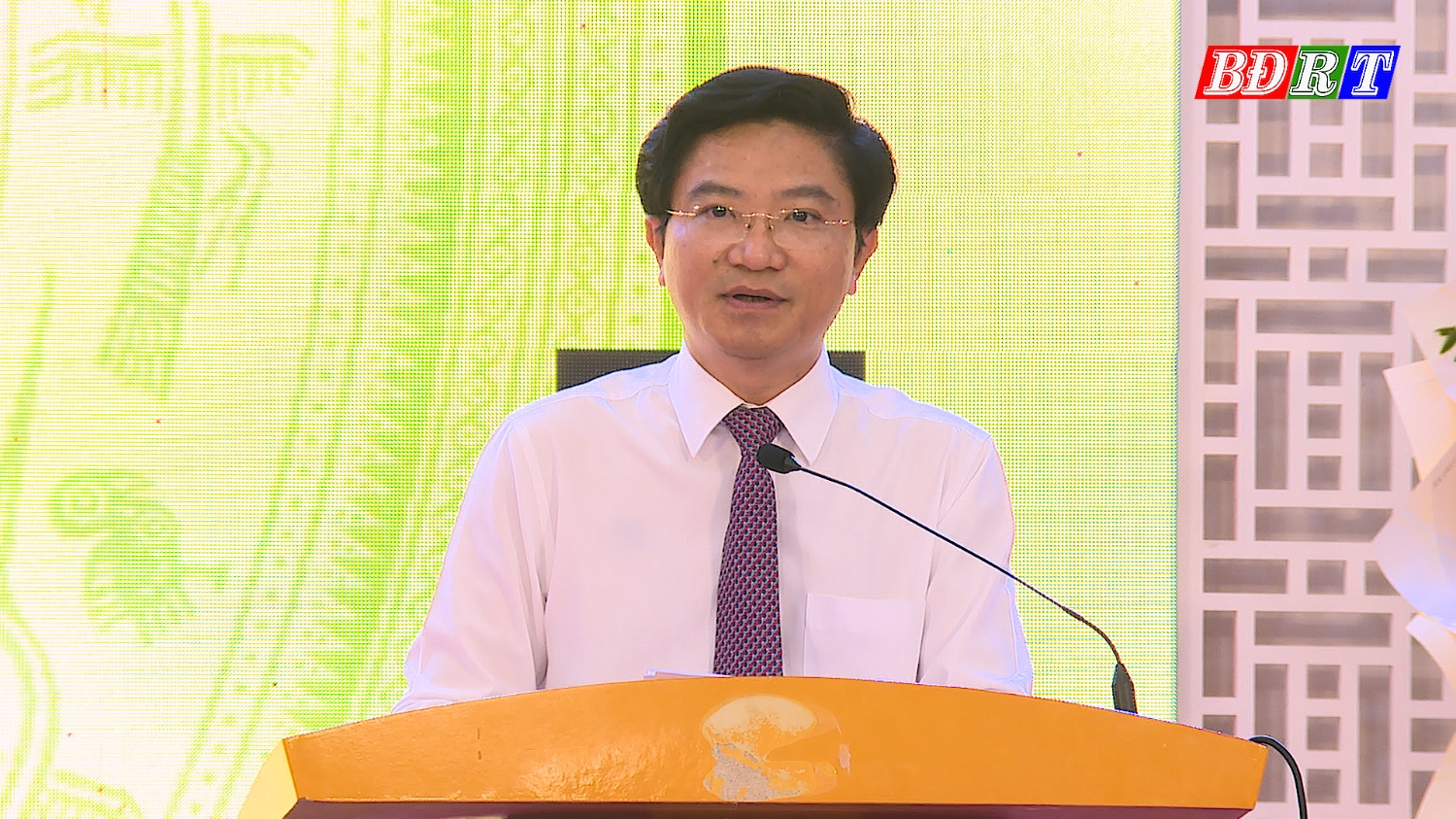 Đồng chí Trương An Ninh UVTV Tỉnh ủy Bí thư Thị ủy Ba Đồn phát biểu tại buổi tọa đàm