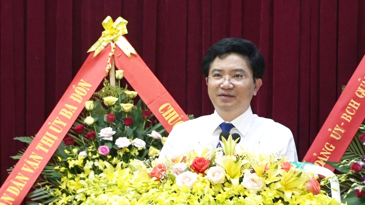 Đồng chí Trương An Ninh  UVTV Tỉnh ủy,  Bí thư Thị ủy Ba Đồn phát biểu chỉ đạo tại Đại hội Đảng bộ phường Ba Đồn.