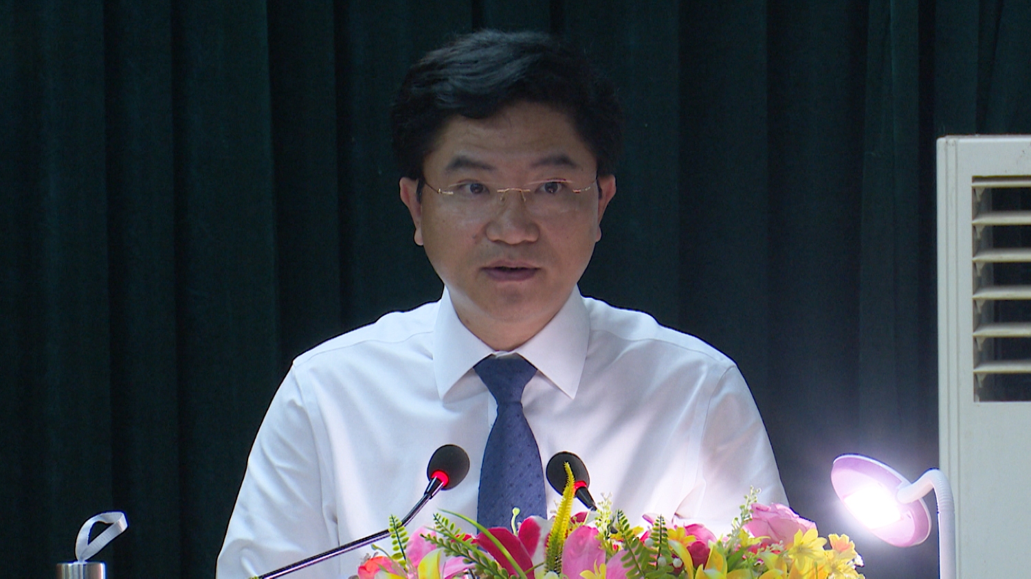 Đồng chí Trương An Ninh UVTV Tỉnh ủy Bí thư Thị ủy phát biểu kết luận tại hội nghị