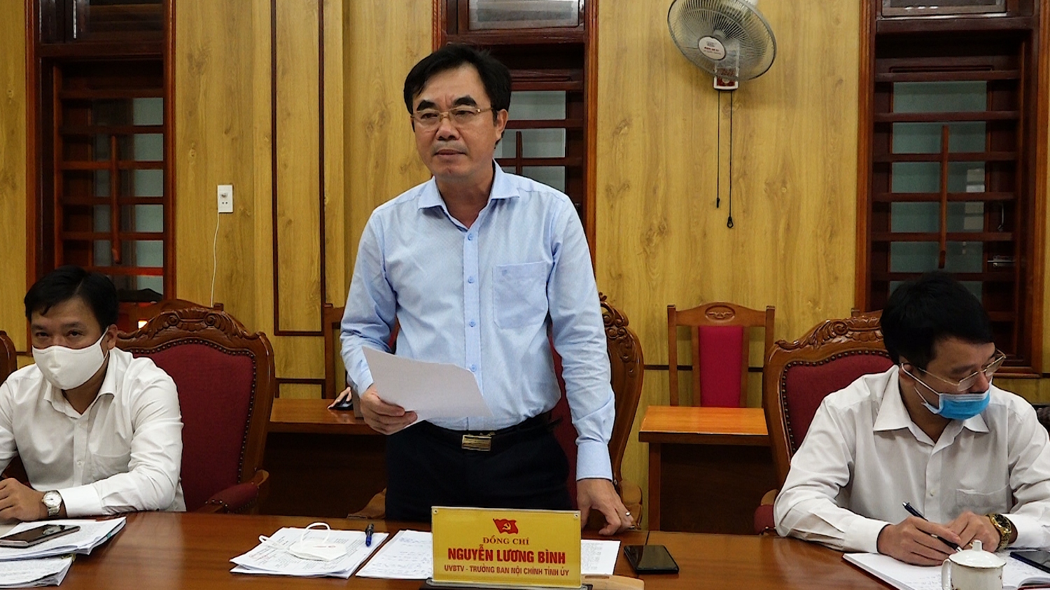 đồng chí Trưởng ban Nội chính Tỉnh ủy Nguyễn Lương Bình phát biểu kết luận buổi làm việc