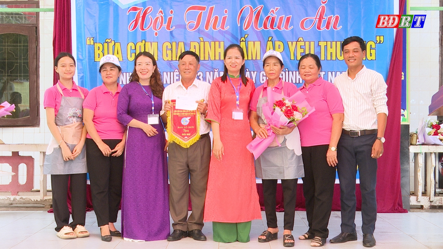 Giải Nhì thuộc về Chi hội phụ nữ TDP Đồng Môn