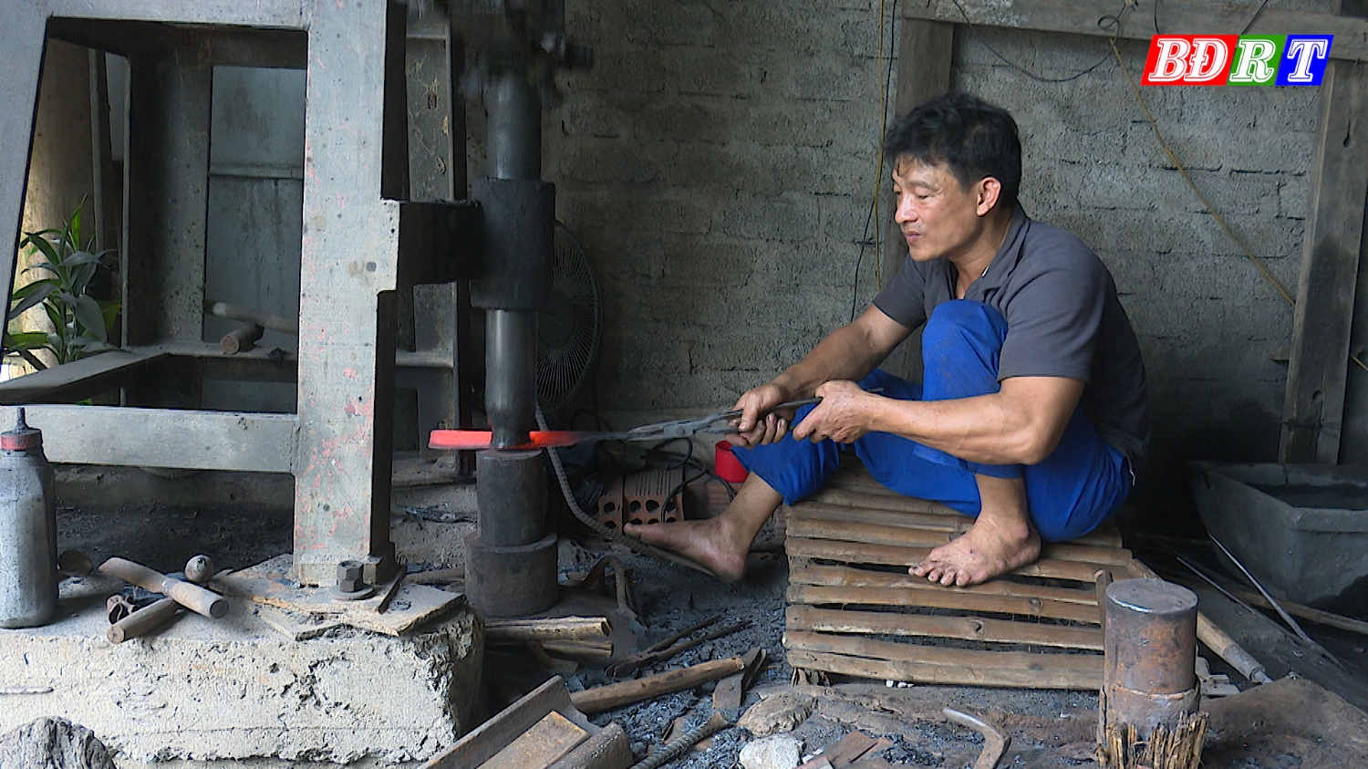 Giữ gìn và phát triển làng nghề rèn, đúc xã Quảng Hòa
