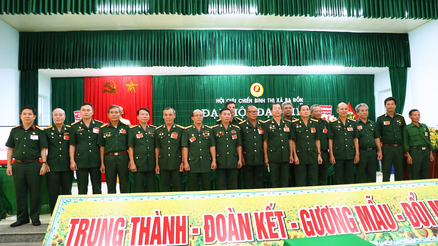 Hội Cựu chiến binh thị xã ra mắt Ban Chấp hành nhiệm kỳ mới gồm 19 đồng chí