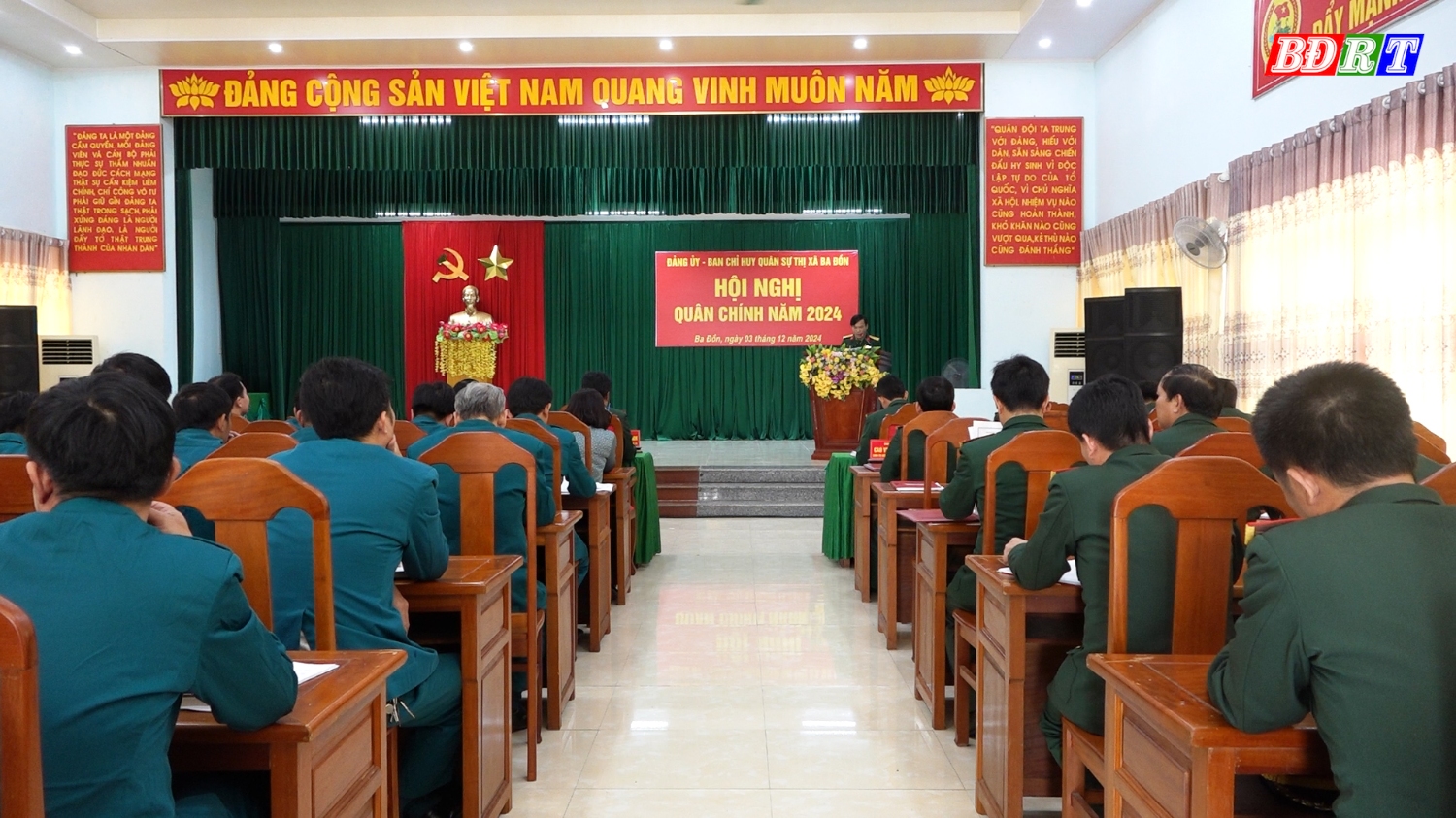 Quang cảnh hội nghị (4)