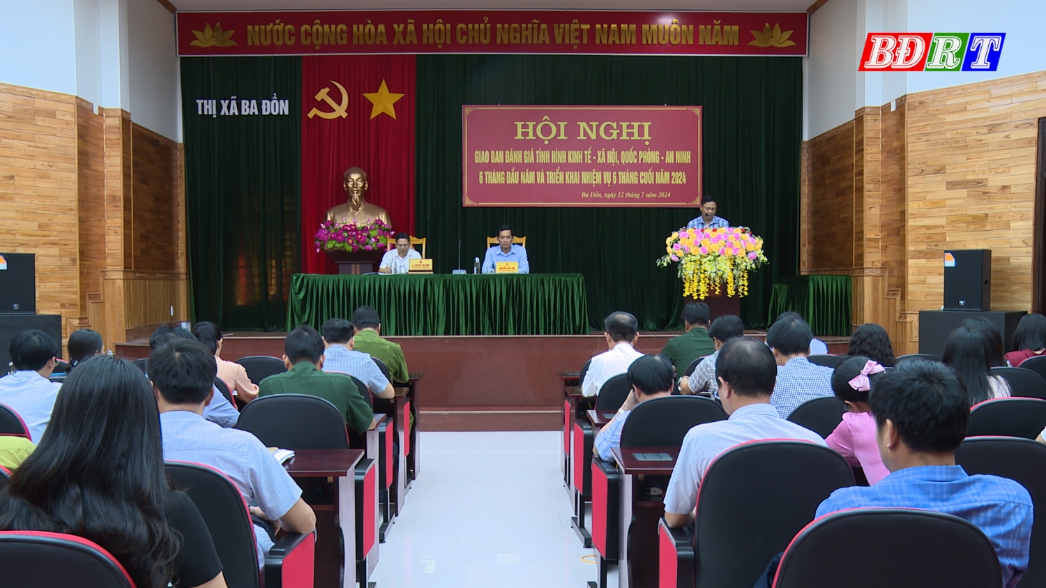 Quang cảnh hội nghị giao ban